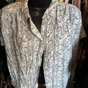 Madewell Black and White Floral Button Down Shirt